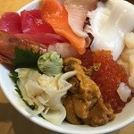 築地ハレの日 - 海鮮丼(1580円)