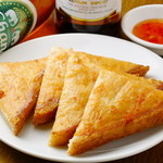 카놈 패너 쿤 (새우 튀김 빵)