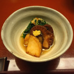 仁木家 - 炊き合わせ（蛸、山芋のオランダ煮、ちぢみほうれん草）