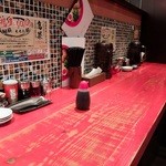 Ramen Zundo Uya - 店内（カウンター）