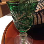 さ行 - 牛の味噌煮に付くサービスの日本酒