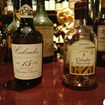 カルバドール - 「15年／クリスチャン・ドルーアン／クール・ド・リヨン」＆「30年／アプルヴァル    キュヴェ・ヴィクトール」