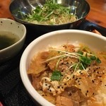 オンドルバン - 若鶏のプルコギ丼