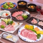 Bungo Sumibi Yakiniku Yamasaki - 【ペアコース】8500円(税込)・12000円(税込)の全2種。2名様専用のスペシャルコース。記念日にはデザートをケーキに変更可能です。