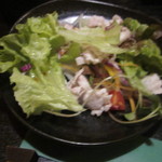 炭火焼鳥あずま - 鍋コースの豚しゃぶサラダの取り分け後＾＾；