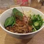 カーザ ルカ - ラー博は俺の社員食堂。  ペペロソチーノ和え麺、大盛り！  辛さはMAXの5辛！  待ち焦がれていた大盛りサービス♡  レギュラーサイズだと物足りなかったンだよな。