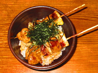 Torisei - 焼き鳥丼