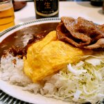 キッチンめとろ - プレーンオムレツも乗ってます、この焼き加減がなんとも良いんですよ