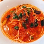 Aglio - 茄子とほうれん草のスパゲティ