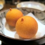 宝泉 - おっぱい…じゃなくて
                                チーズ揚げ￥390（3ケ）