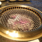 炭火焼肉 An - こちらでジュージュー焼きます♪