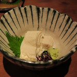 手打ち蕎麦 ほかげ - とろ湯葉刺し　ズームアップ