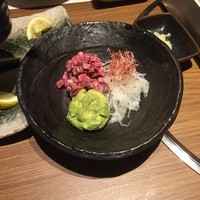 馬桜 銀座通り店 - 馬刺しアボカド