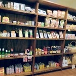 オーガニック洋菓子&ギフト こだわりぷりん エクリュ - こだわりの食材の販売スペースもありました。