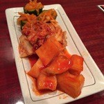 焼肉ジャンジャン - 三色キムチ￥518