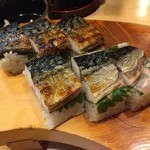 漁火 - 焼き鯖寿司❗️
      超人気メニューで数量限定