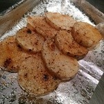 鉄板二百℃ 西新宿店 - 長いもバター醤油