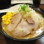 ごぞうらぁめん 鶴市店 - 味噌らぁめん中830円(タイムもやし増し無料注文)