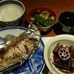和庵 - 【ランチ】やりイカ姿焼ホイル包み、牛肉と根菜旨煮