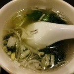 楼蘭 - 青椒肉絲と餃子（3個）1,080円