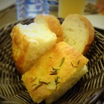 リストランテ シーヴァ - 自家製パン