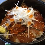 秋田グリーンサムの杜 - マグロ漬け丼　丼アップ