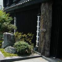 ヒカリヤ ヒガシ - 趣のある入口