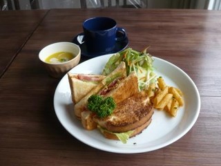 cafe Lintu - ランチ　ホットサンド