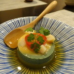 禅紫 - 16.03　よもぎ豆腐(ぷりぷりホタテが乗っかってます)