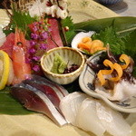 禅紫 - 16.03　お造り盛合わせ(1,800円)