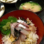 師崎一馬屋 - しらすご飯にのっけます