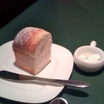 熱々ふっくらのパン