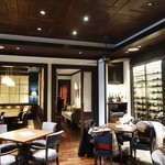 What a Tart! - 店内