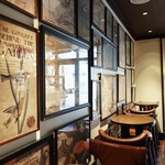 What a Tart! - 店内