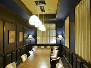 What a Tart! - 店内