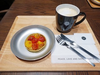 What a Tart! - タルトＢ＆コーヒー　