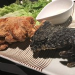 炭火焼ミートダイニング 肉ろ漫 - オーストラリア産クロコダイルの手羽唐揚げ