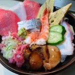 海鮮丼（600円）2016年3月
