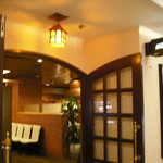 新阪急ホテル地下1階にあり