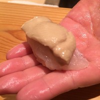 江戸前鮓 すし通 - カワハギの肝醤油ジュレ