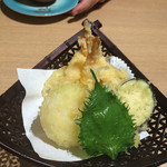 回転寿司 鮮 - 天ぷら盛り合わせ