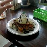 マイトパルタ - 軽食セットのミニデザートワッフル