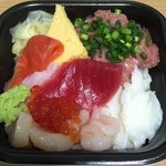 丼丸 - 本日の日替わり丼A（店長におまかせ）