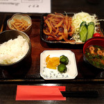 ごはん家 くらた - 豚生姜焼き定食850円