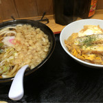 萬瀬食堂 - うどんセット(半カツ丼)【750円】