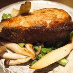 日本料理 楮山 - ランチ定食 1200円 の鰤の塩焼