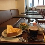 book cafe hazimari - 