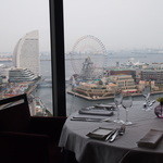 横浜モノリス - 