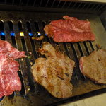 今久 - カルビとロース