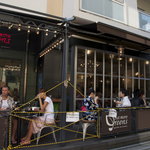 イート・モア・グリーンズ - テラス